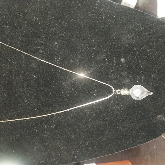 Nicole on a grain of rice - Picture 4 of 5